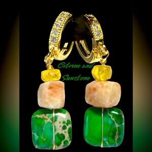 💚🌺genuine citrine, sunstone and green sea sediment Huggies-NWT
